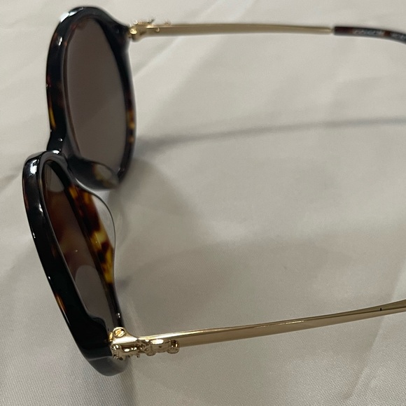 Original Coach Sunglass. Tortoise Dark Brown, polarized brown lenses. - Picture 8 of 12
